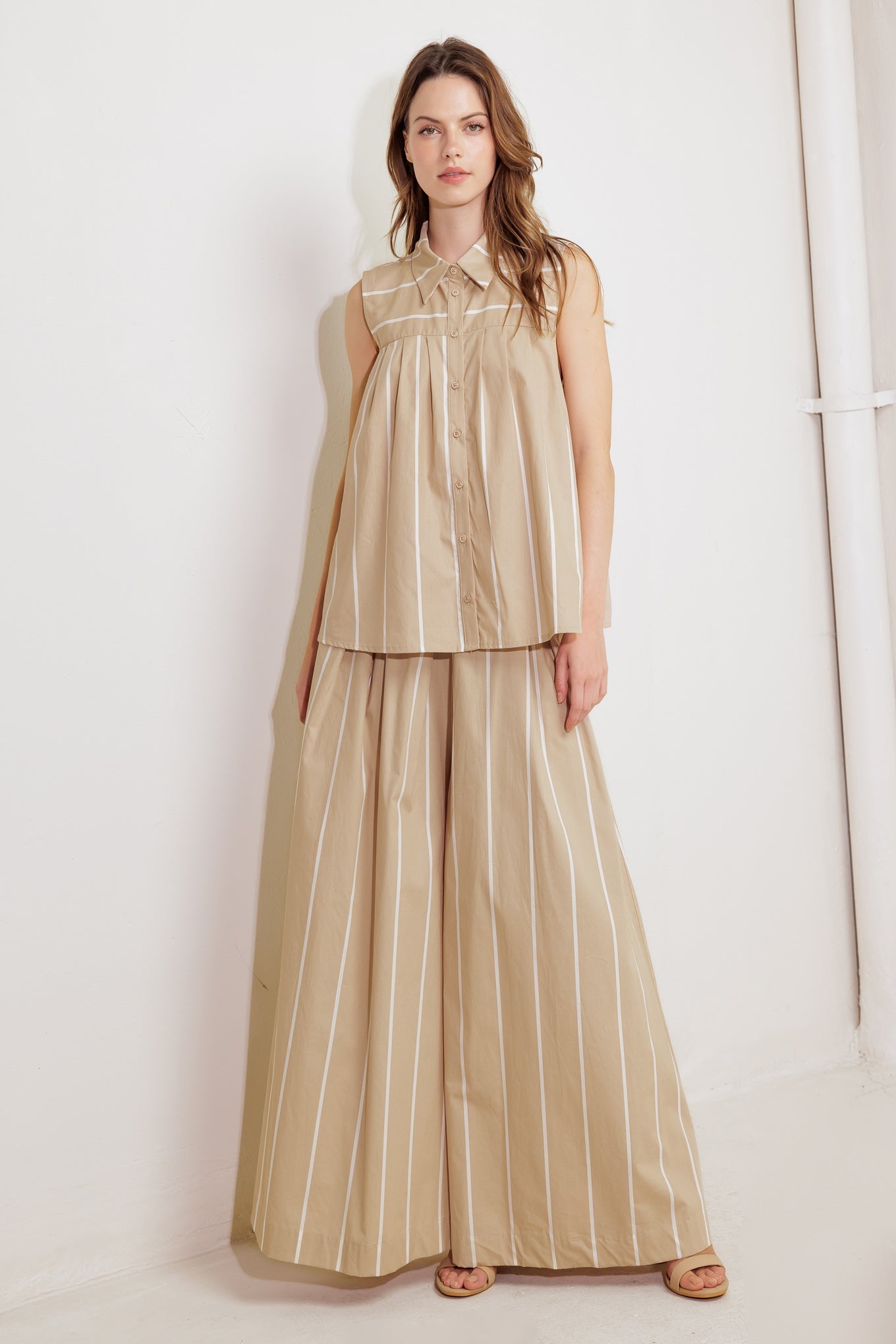 SOMEWHERE TO BE WOVEN TOP Flying Tomato
